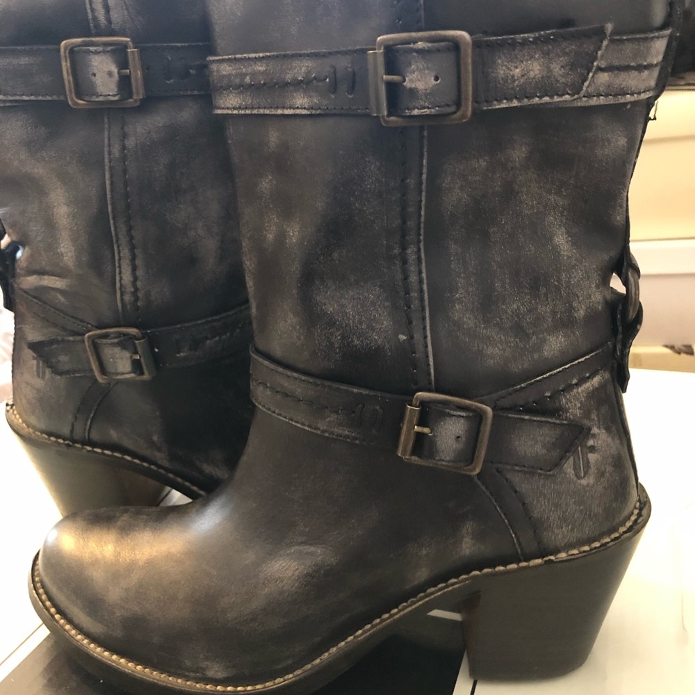 Frye tri buckle grey boots size 8 1/2 B
